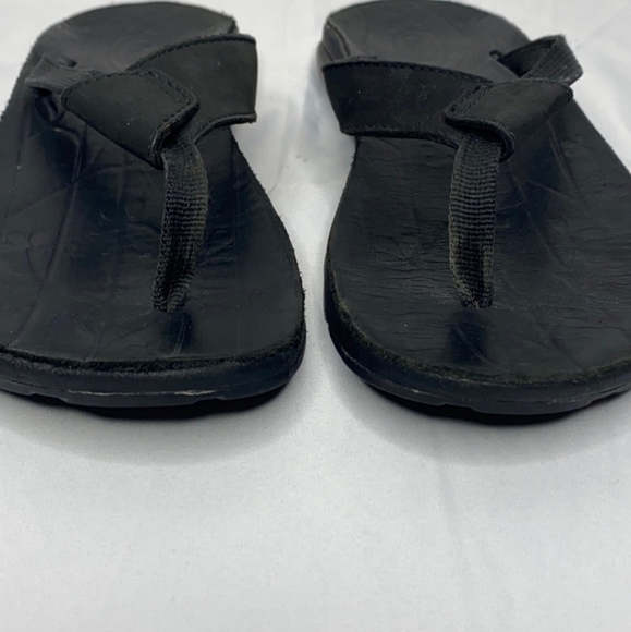 CHACO Flip Flop Sandals - Picture 2 of 8